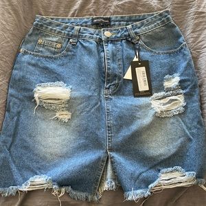 Limited time sale!!!! PLT MINI SKIRT BRAND NEW NEVER WORN